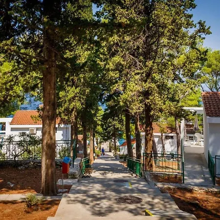 Apartment Lumbarda Resort Apartments
